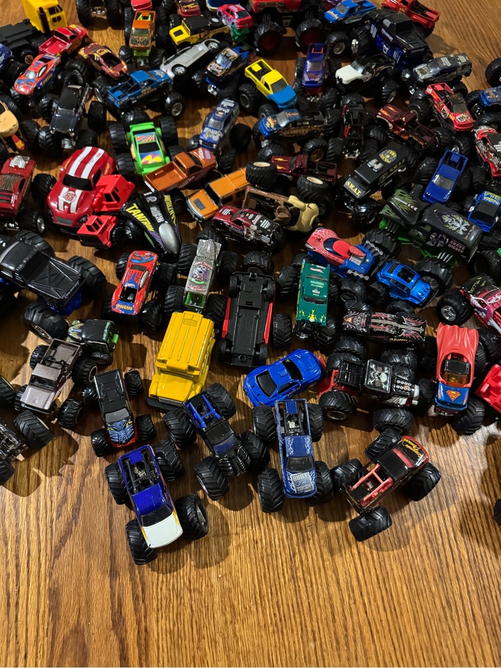 5 Random Monster Truck Mystery Bundle Mixed Toy Cars Monster Jam Style Lot 1 - Picture 9 of 9
